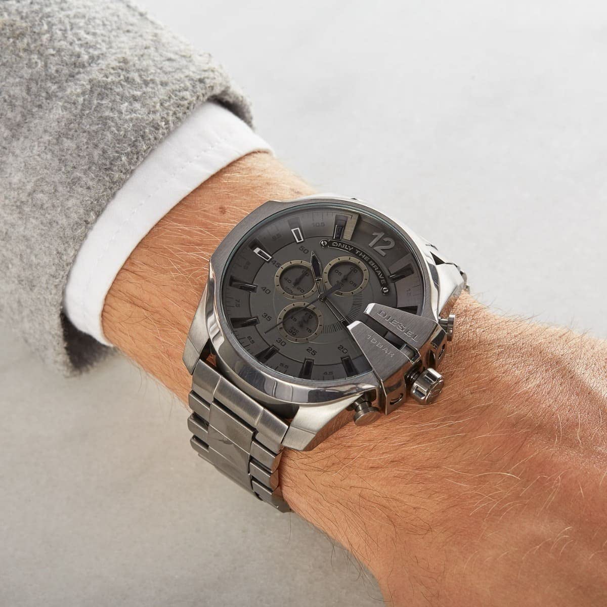 Diesel Mega Chief Cronógrafo Gris Dial Gunmetal Reloj para hombre DZ4282