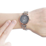 Reloj Emporio Armani de cuarzo con esfera gris y dos tonos para mujer AR1725