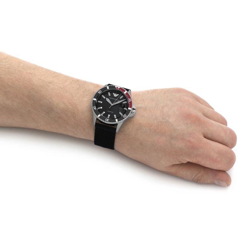 Reloj Emporio Armani Diver para hombre con esfera negra AR11341