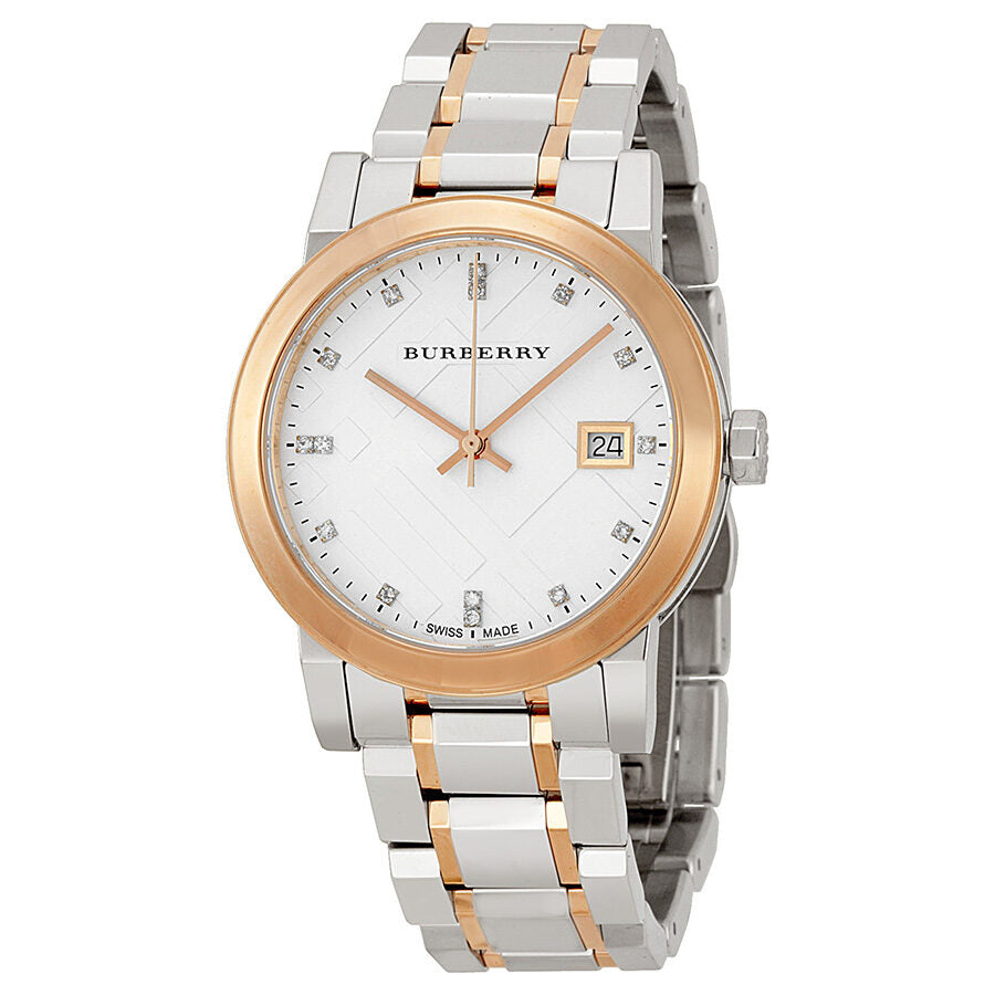Reloj Burberry para mujer con esfera plateada y dos tonos BU9127