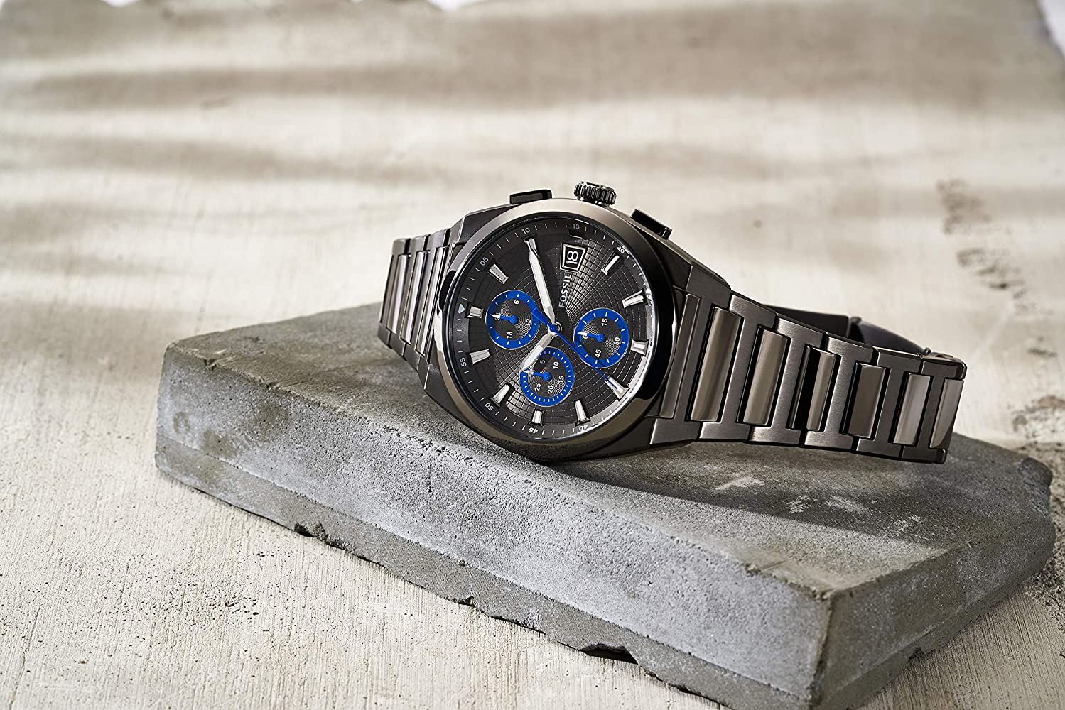 Fossil Everett Chronograph Quartz Grey Dial Men's Watch - FS5830