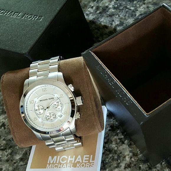 Reloj Michael Kors Runway Cronógrafo Plata Hombre MK8086