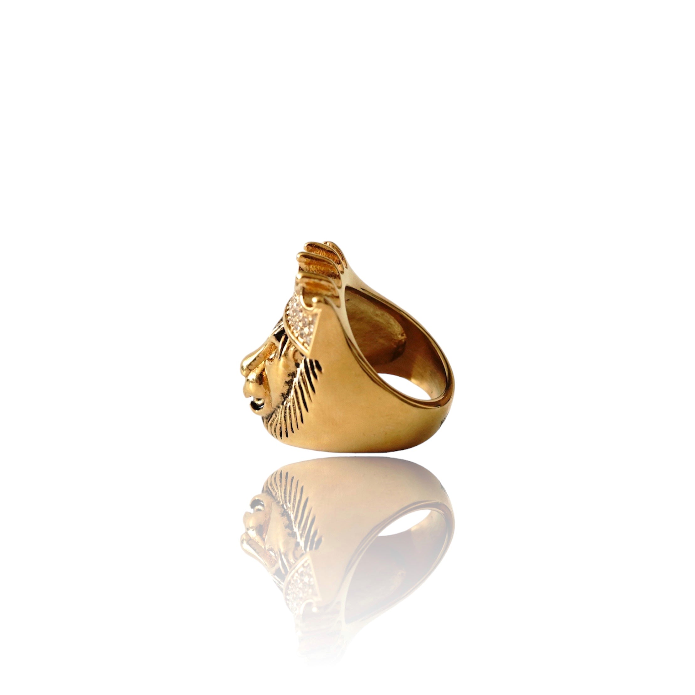 Anillo de oro con corona de pavé de cabeza de león de Big Daddy